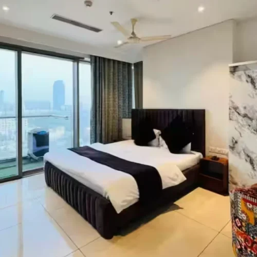 2Bhk | Infinity Pool | Balcony | 10th Floor