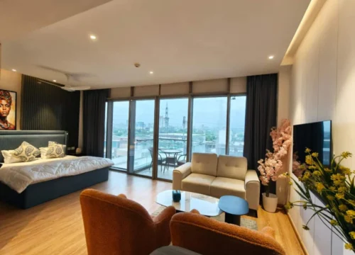 European Style Luxury Studio Infinity Pool Balcony