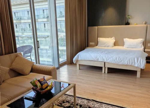 Sky_High Suite | Rooftop Pool | Balcony | Gym
