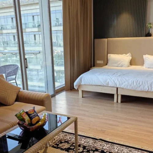Sky_High Suite | Rooftop Pool | Balcony | Gym